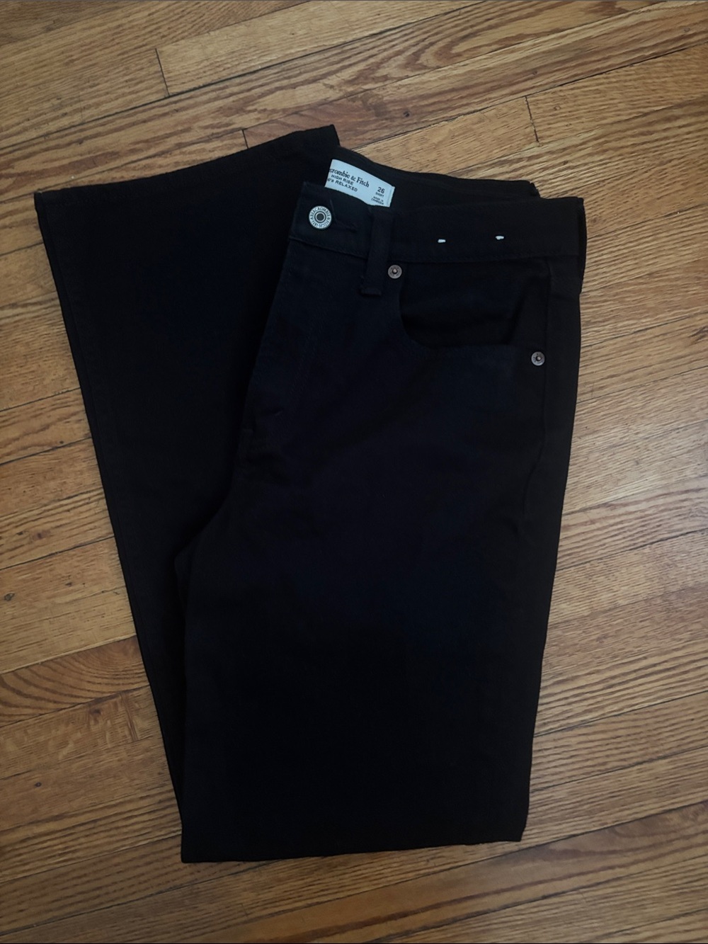 Abercrombie & Fitch High Rise 90s Relaxed Jeans
